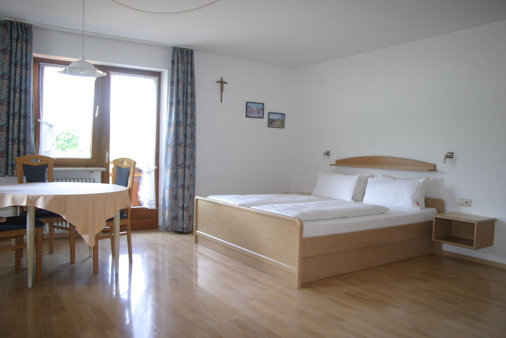 Gaestehaus Elisabeth Schwangau Rum bild
